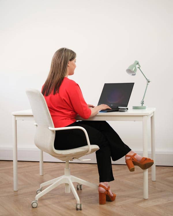 Louise Maggs, Web and Graphic Designer, UK Louise Maggs, Web and Graphic Designer, UK